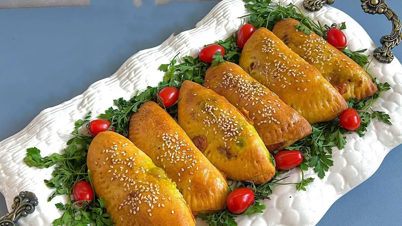 شام چی درست کنم پیراشکی گوشت