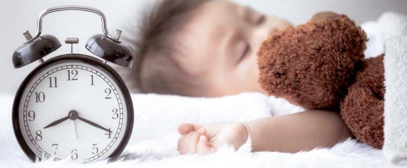 تنظیم ساعات خواب نوزاد