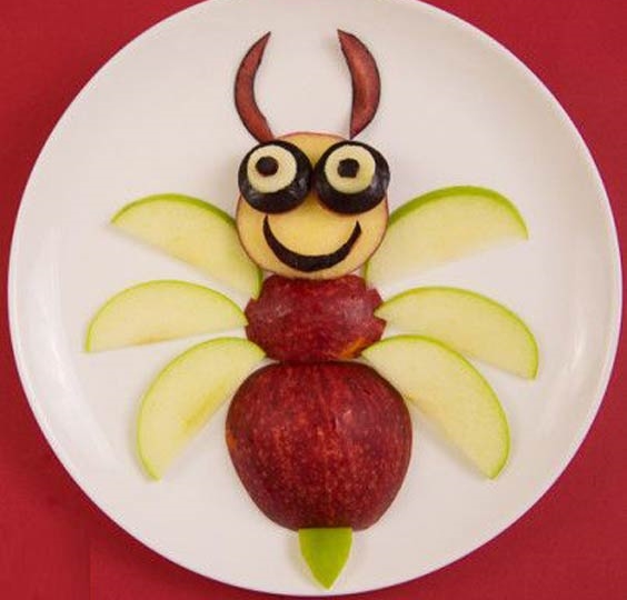 تزیین میوه و سبزیجات برای کودکان شکل زنبور