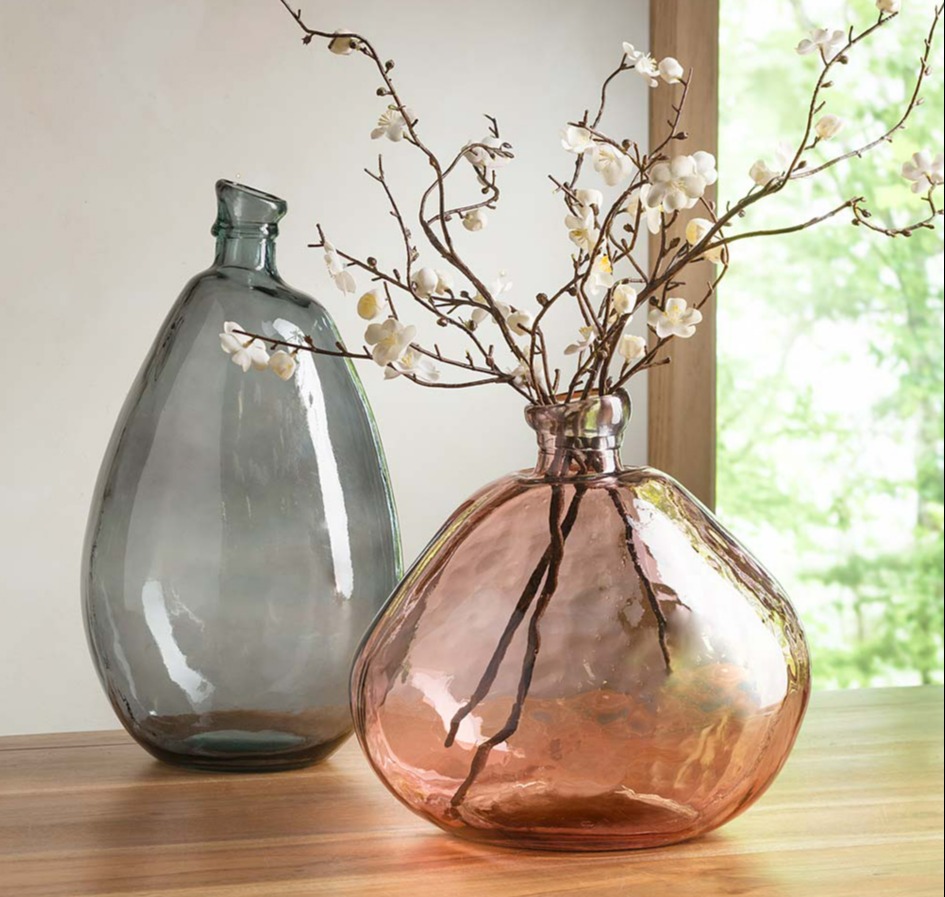 گلدان تزئینی - کاربرد شیشه رنگی