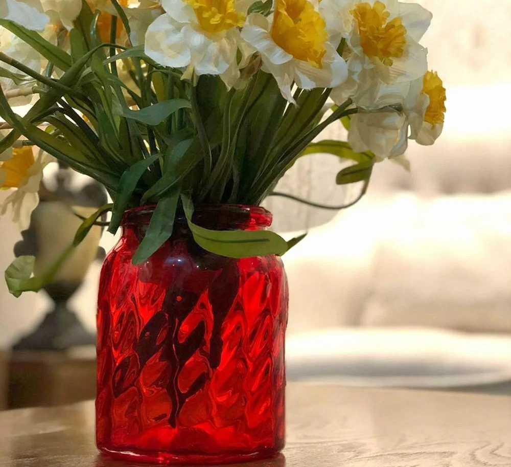 گلدان شیشه ای - کاربرد شیشه رنگی