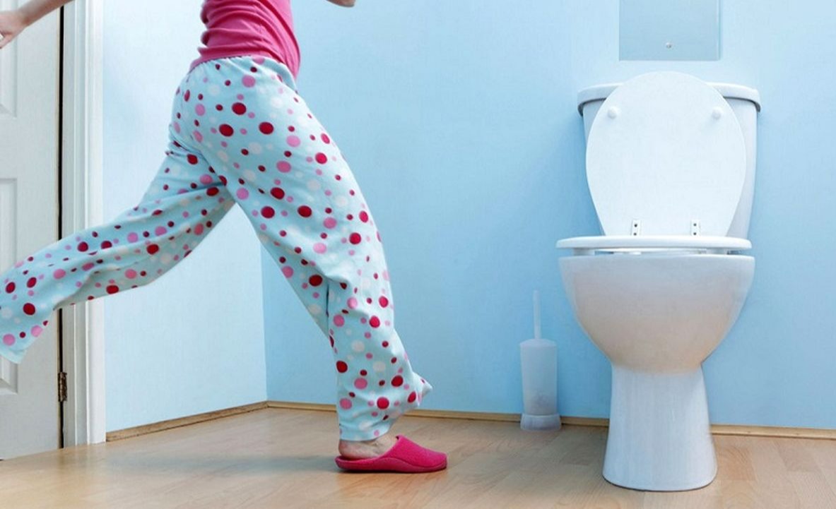 دستشویی رفتن - درمان خانگی عفونت ادراری