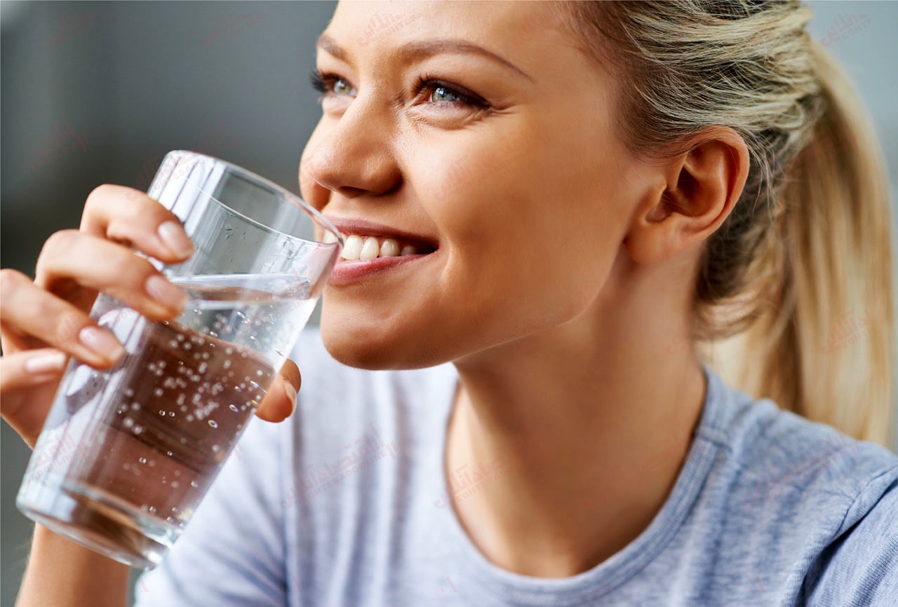 آب نوشیدن - درمان خانگی عفونت ادراری