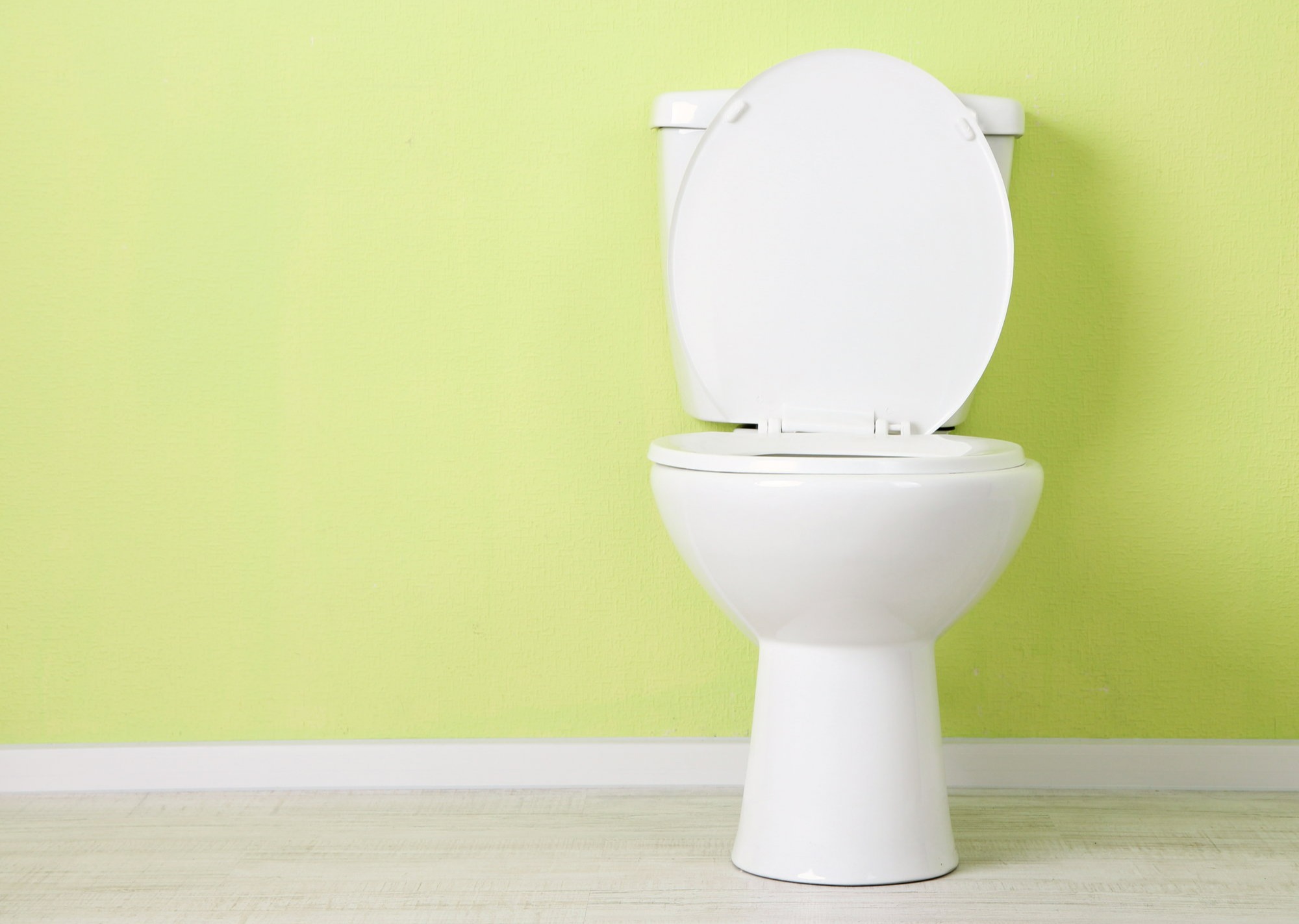 توالت فرنگی - از بین بردن زردی کاسه توالت