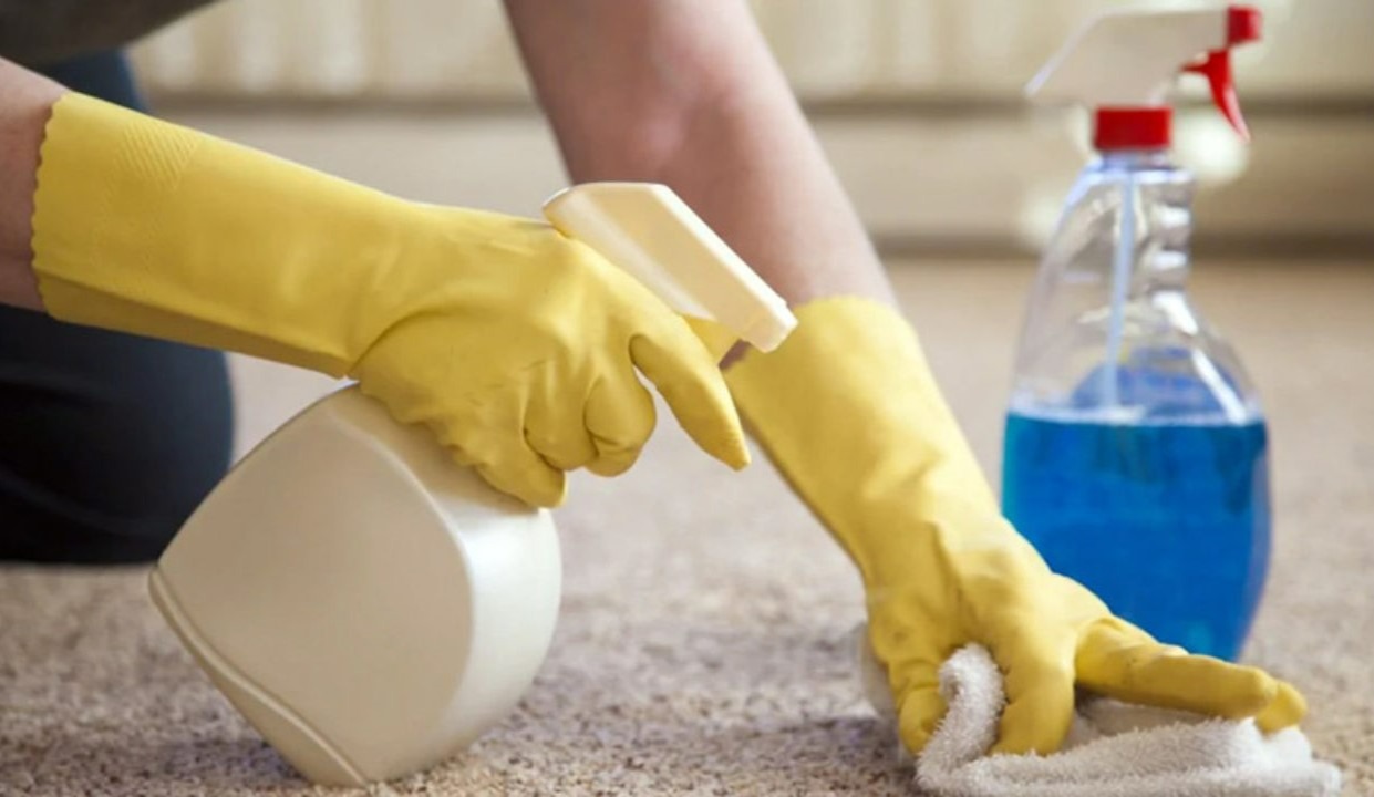 لکه فرش - روش صحیح شامپو فرش کشیدن