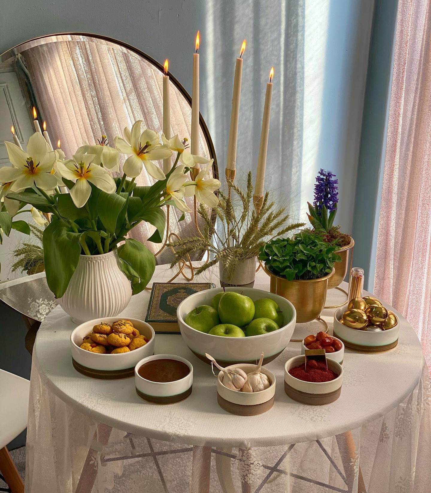 میز هفت سین - تزیین سفره هفت سین