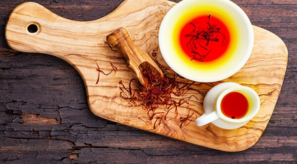 زعفران با آب جوش - دم کردن زعفران