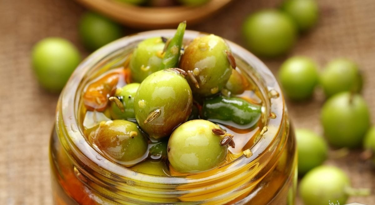 ترشی چغاله - ترشی چغاله بادام