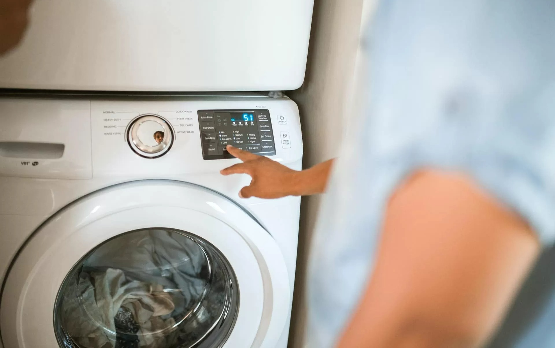 تمیز نشدن لباس در لباسشویی - روشن کردن لباسشویی