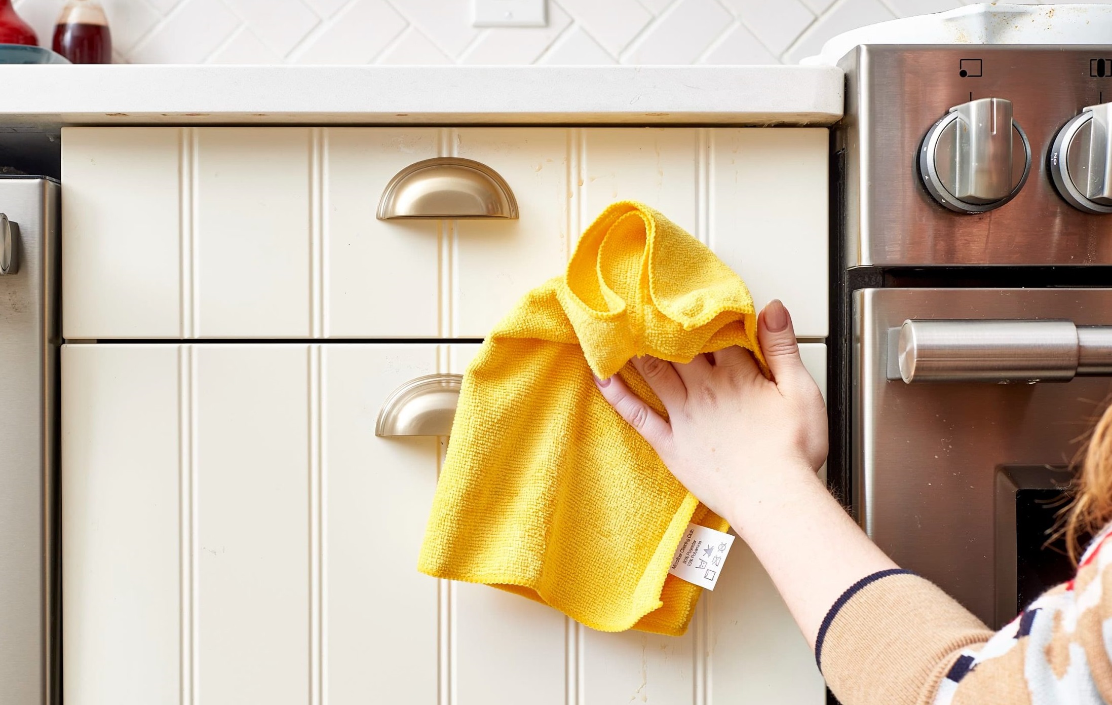 نظافت آشپزخانه - تميز كردن چربی كابينت