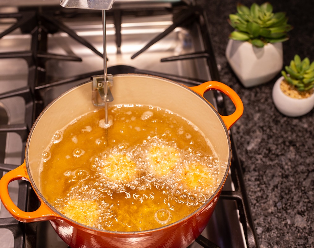 بهترین روش سرخ کردن قارچ - جلوگیری از پاشیدن روغن