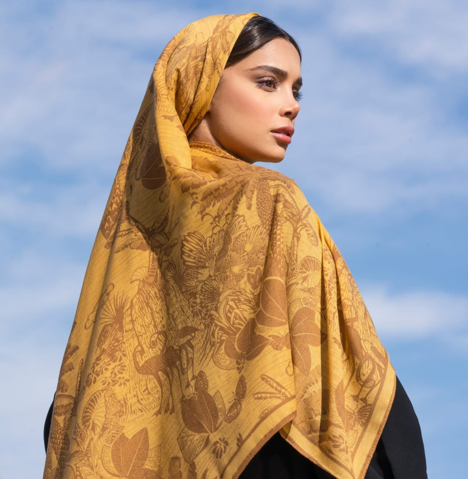 - روسری نخی مجلسی