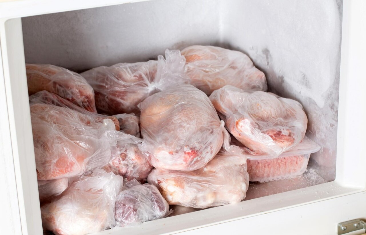 فریزر و مرغ و گوشت یخ زده - یخ زدایی سریع گوشت