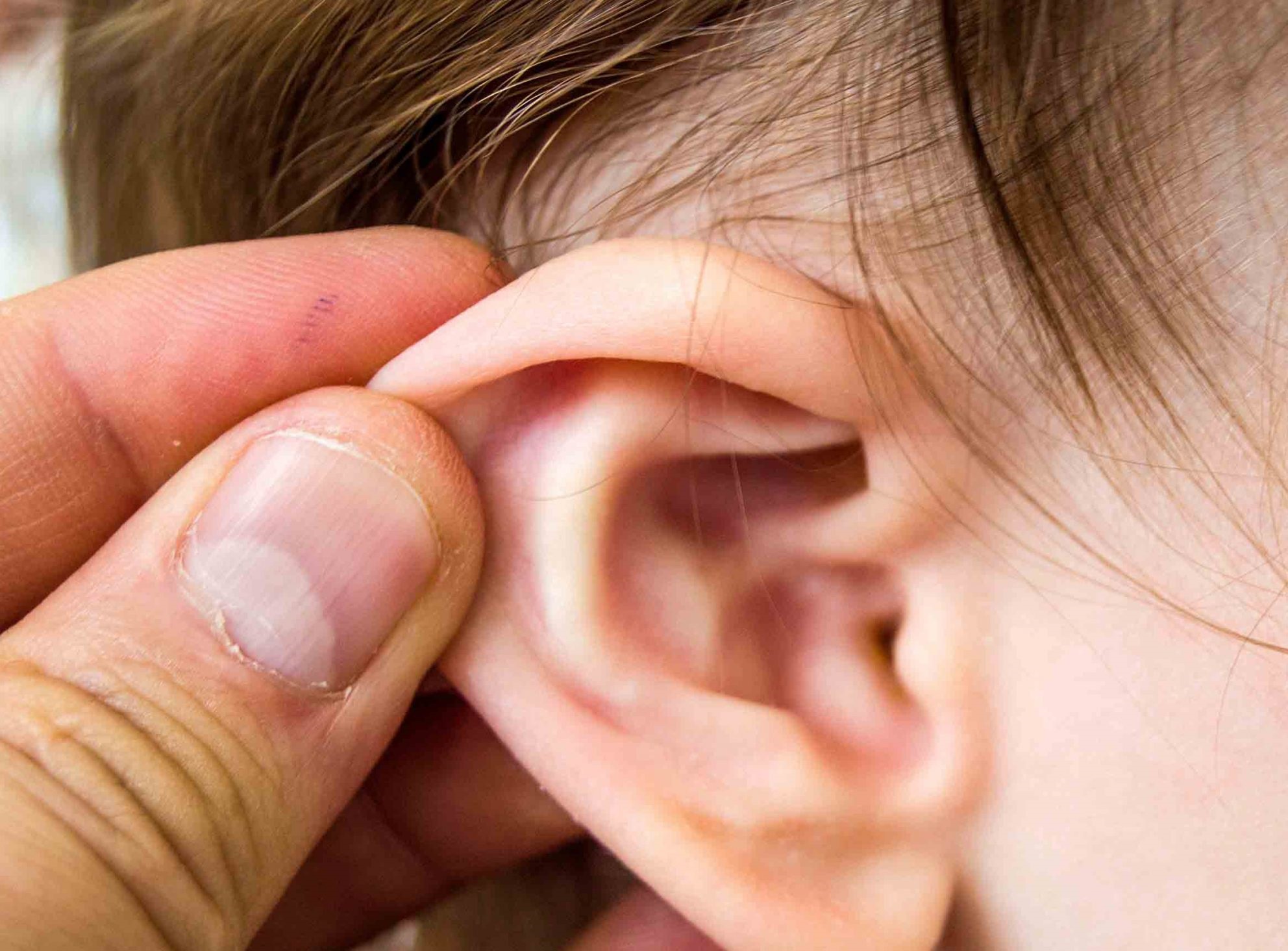 تخلیه جرم گوش کودکان