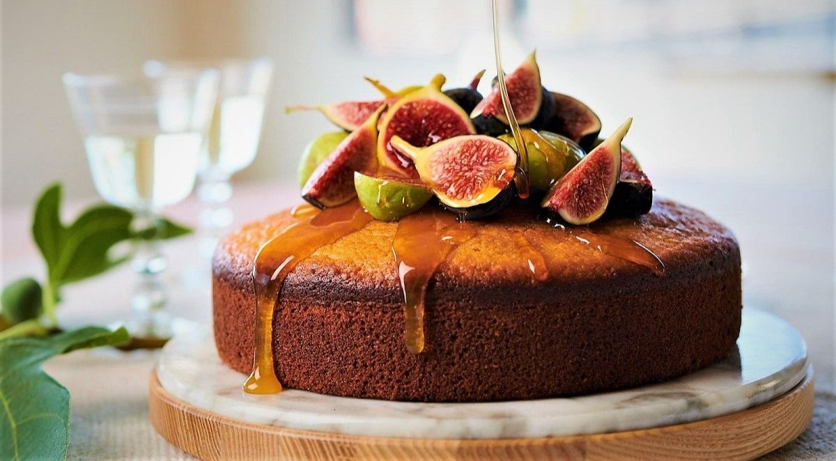 طرز تهیه کیک انجیر تازه