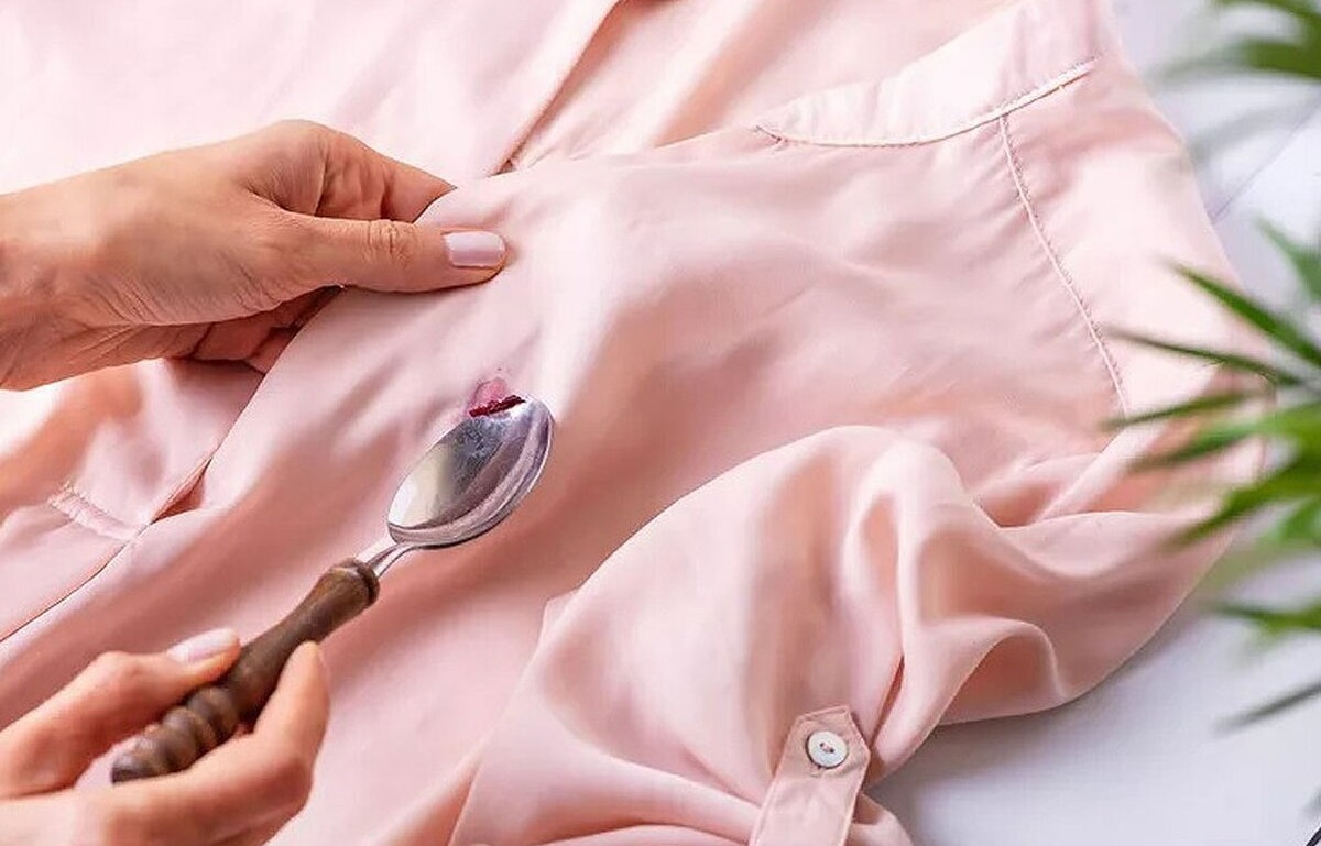 از بین بردن لکه لبو