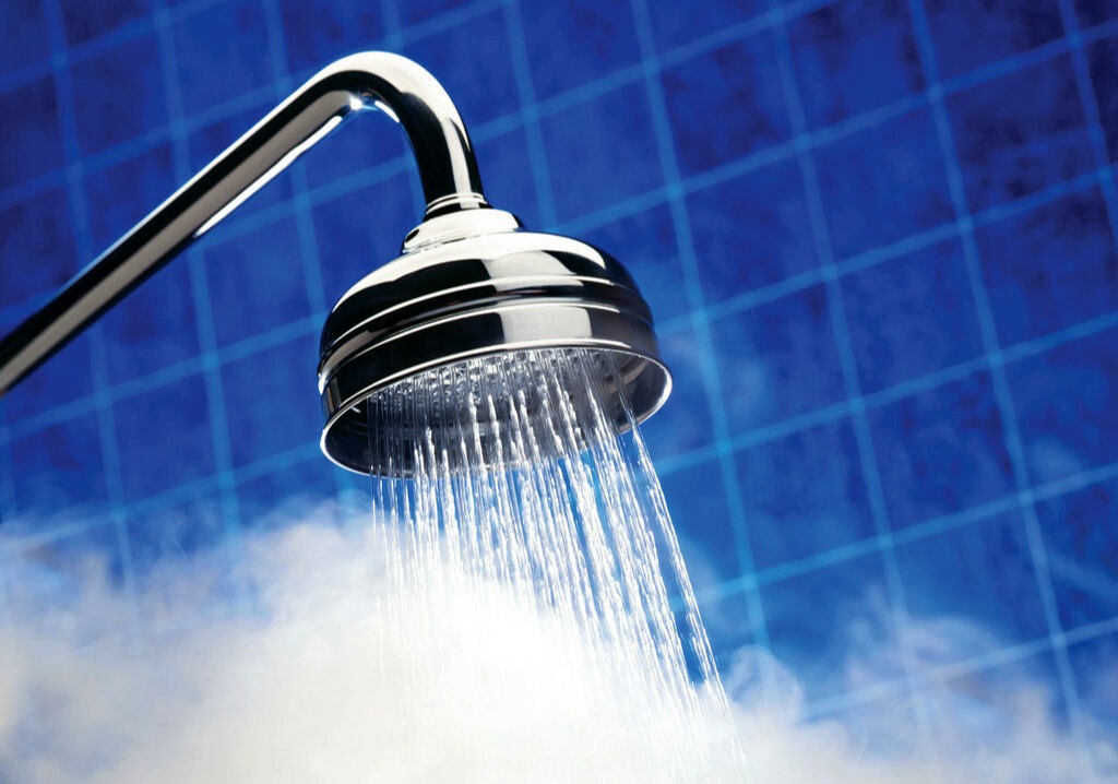 آب گرم حمام - فواید دوش آب سرد و گرم