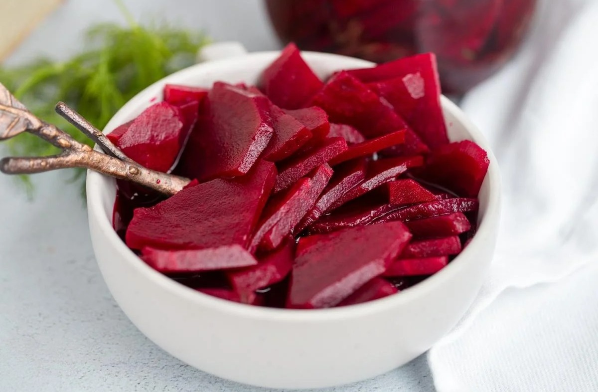 تهیه ترشی لبو