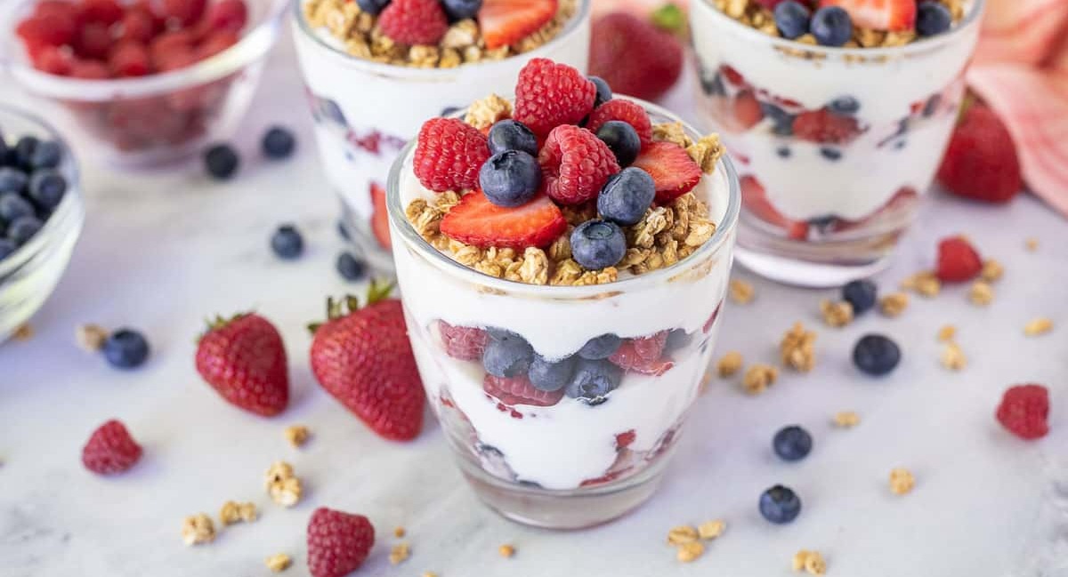 ماست میوه ای بلوبری - طرز تهیه ماست میوه ای