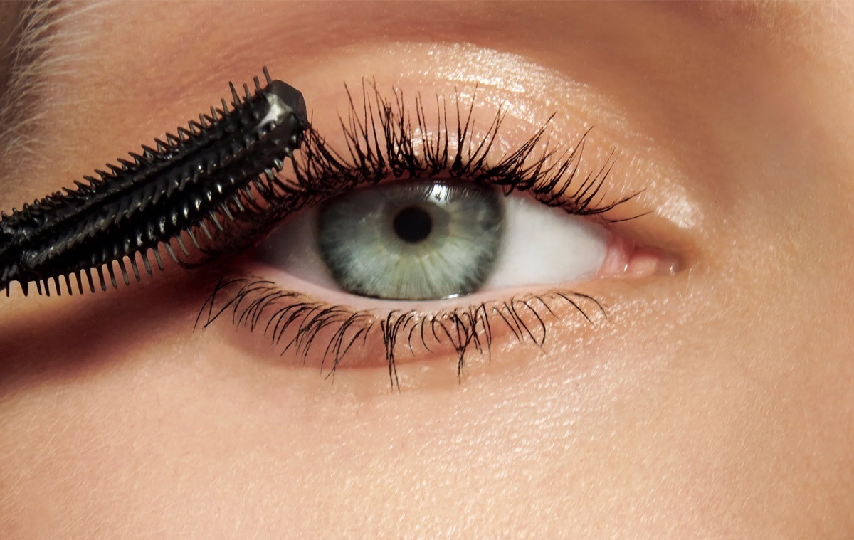 ریزش ریمل زیر چشم