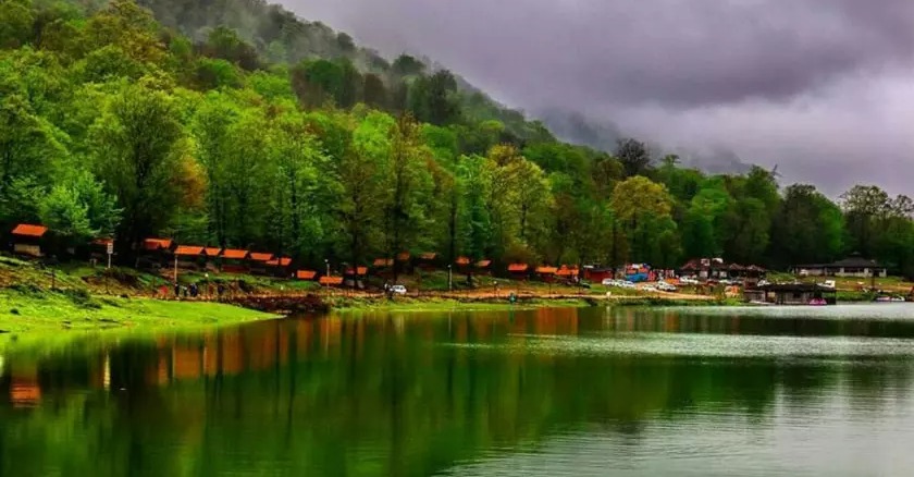 دریاچه آویدر - جاذبه های گردشگری رویان