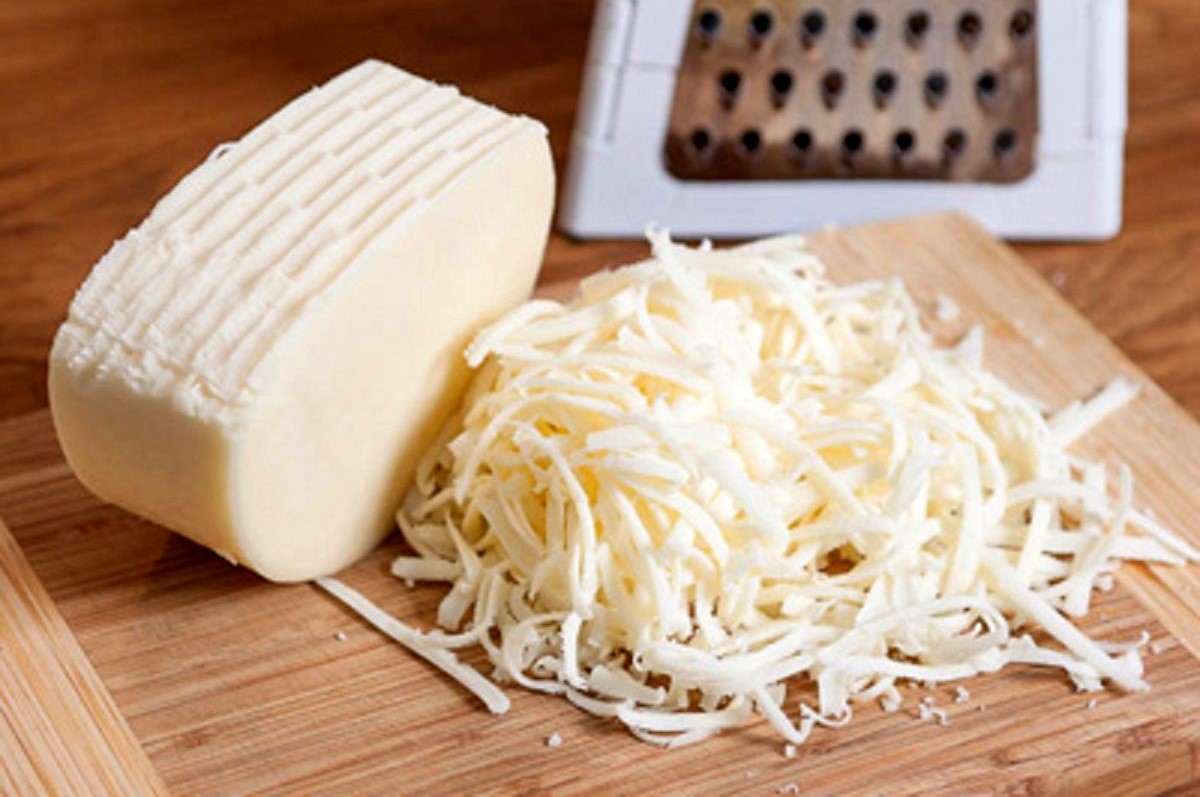 پنیر پیتزای خانگی - طرز تهیه پنیر پیتزا کش دار