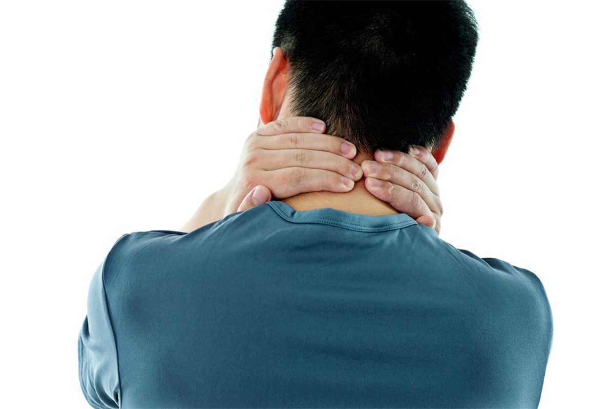 علت گردن درد - علائم گردن درد خطرناک