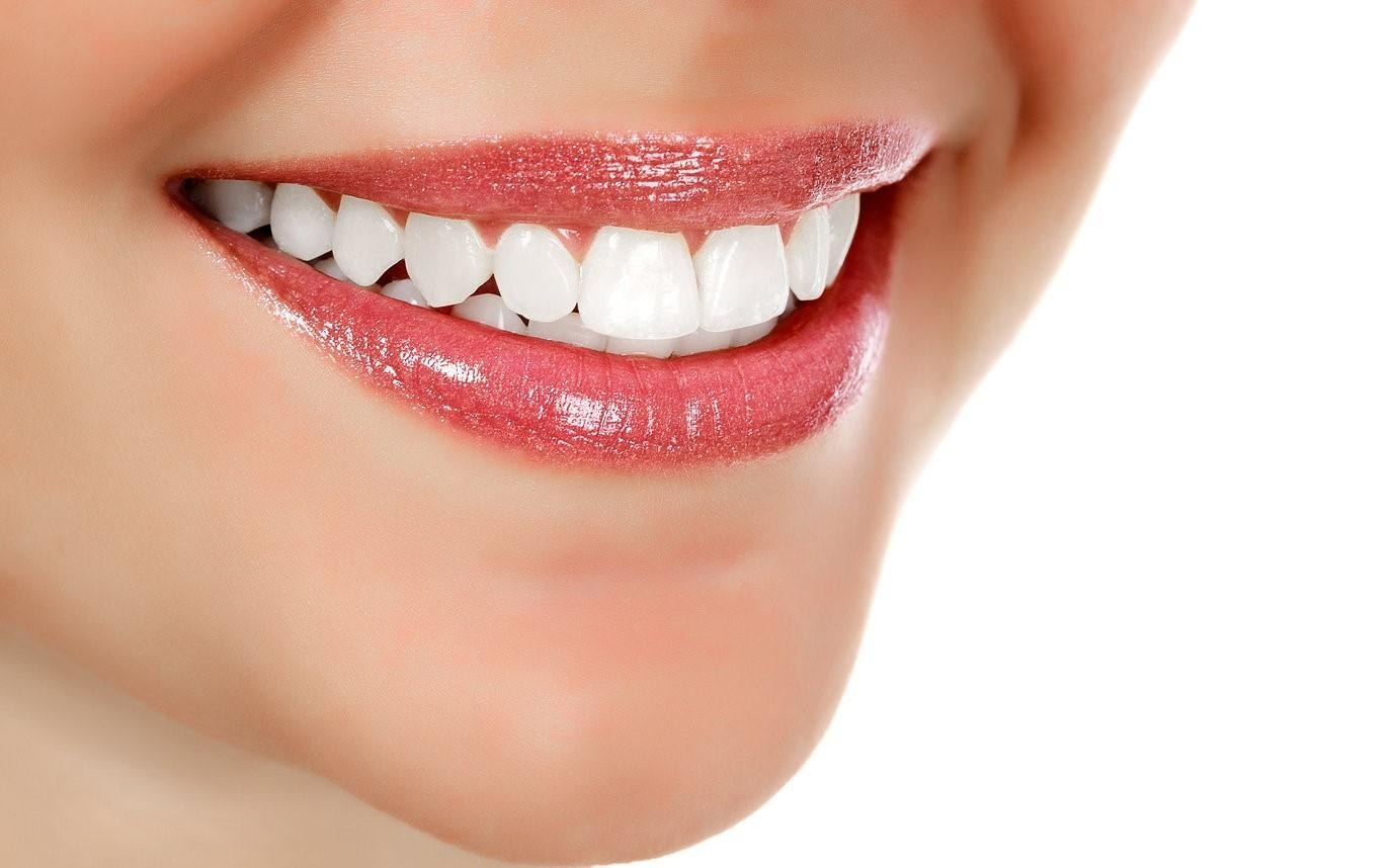 سفید شدن دندانهای زرد با نمک