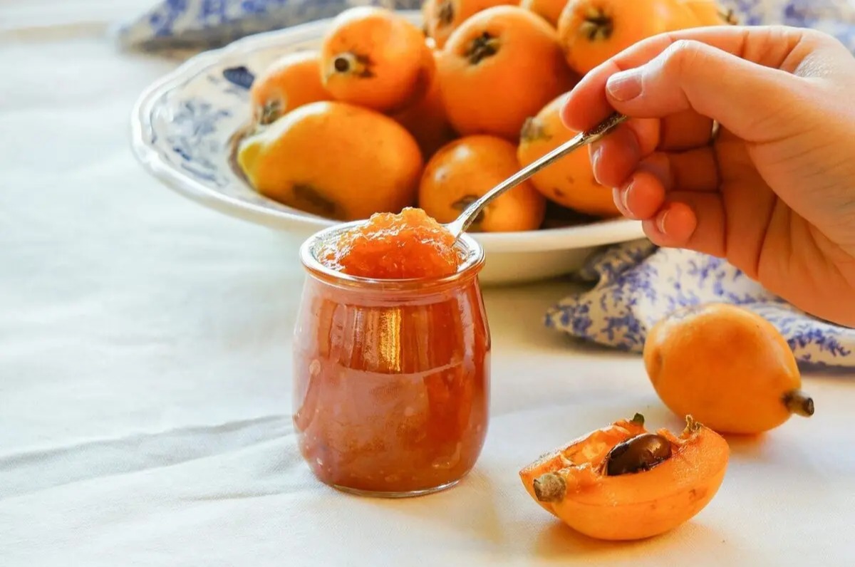 تهیه مربای ازگیل ژاپنی