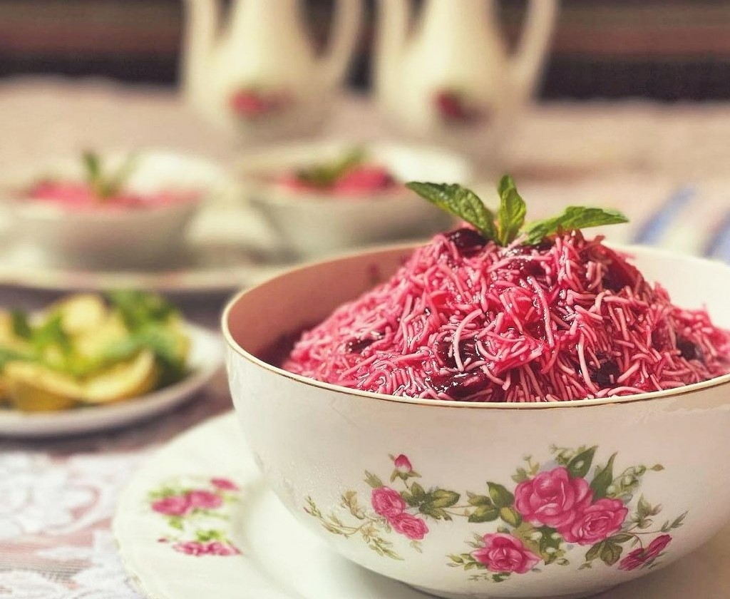 فالوده شیرازی با رشته آماده