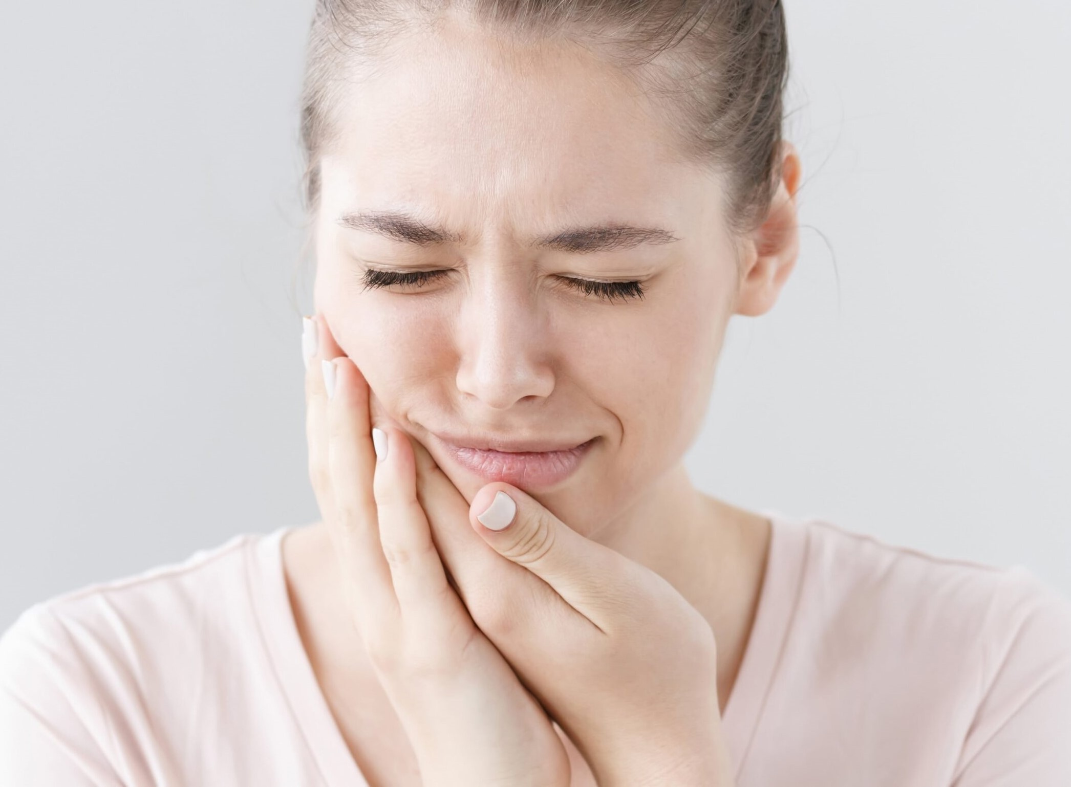 درمان دندان درد در خانه - درمان دندان درد با زردچوبه