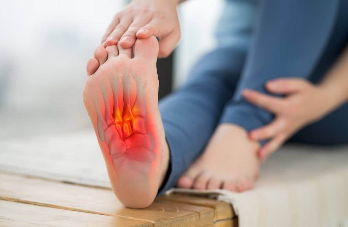 خواص حنا برای کف پا