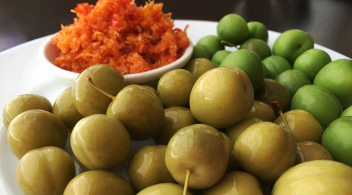 ترشی گوجه سبز - طرز تهیه ترشی گوجه سبز