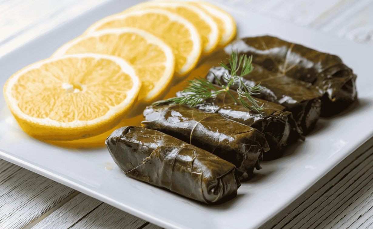 طرز تهیه دلمه برگ انگور - طرز تهیه دلمه ساده خانگی با برگ انگور