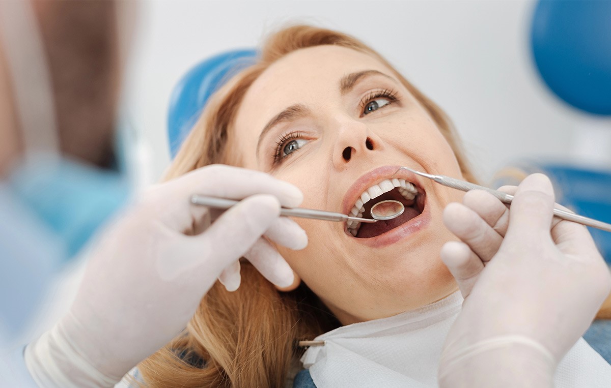 تمیز کردن روکش دندان - از بین بردن بوی بد روکش دندان