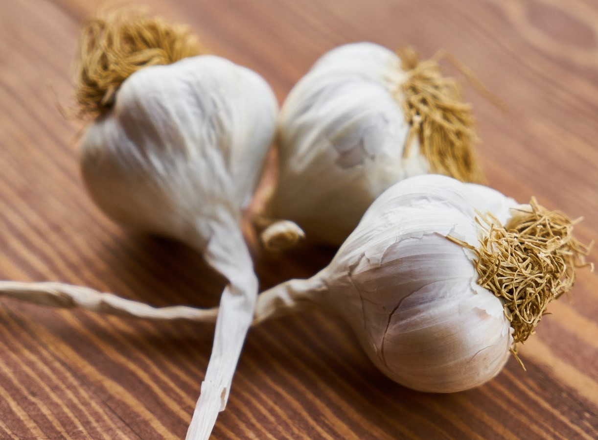 روش خشک کردن سیر تازه در آفتاب