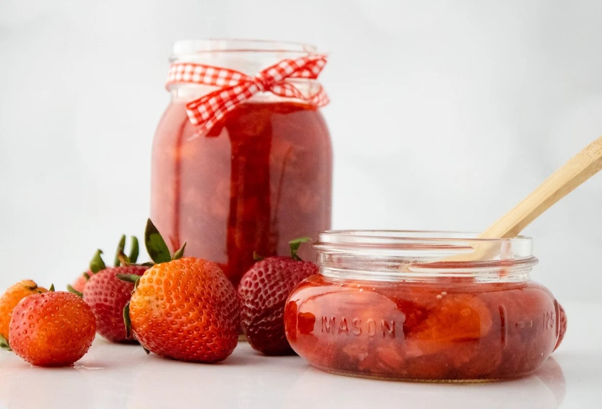 طرز تهیه مربای توت فرنگی خرد شده - مربای توت فرنگی کم شکر